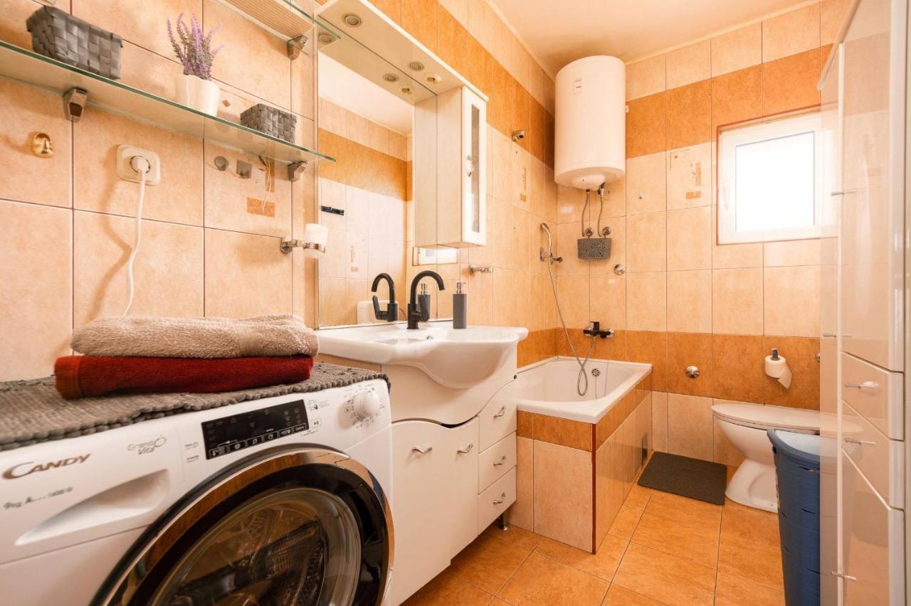 Apartment Lotus Trogir Exterior foto